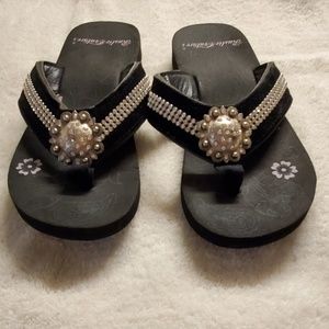 💜 Rustic Couture Flip Flops 💜